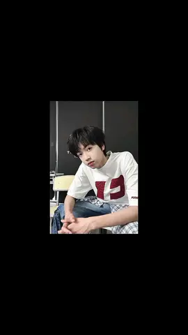 entahlah, lagi males ngehalu jadi povnya jelek 🗿 #foryou #fyp #4u #tffamily🇨🇳💫 #Pov 