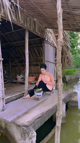 Nhà có gì ăn đó ạ #mientay 