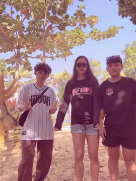 ပျော်ပျော်နေတတ်တဲ့ကောင်မလေးတွေချစ်လိုက်တာ💚⚽💚⚽💚 တွေ့ခွင့်ရရင်တစ်ခါလောက်တော့တွေ့ဖူးချင်တယ်😢😢😢@Naw Htet Htet Wai @May Htet Lu (Official Acc) #ချစ်စရာကောင်းတာတစ်ခုပြမယ်🥺🎀 #ရောက်စမ်းfypပေါ်😒myanmartiktok🇲🇲 #fppppppppppppppppppppppp #မြန်မာဘောလုံးအသင်း #ရောက်စမ်းfypပေါ်😒myanmartiktok🇲🇲 