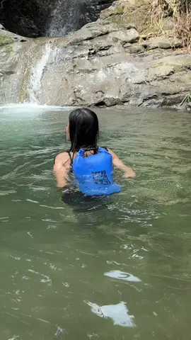 Safe ang gamit mo hindi yan mababasa #oceanpack #waterproofbag #bagforwateractivities #bag 