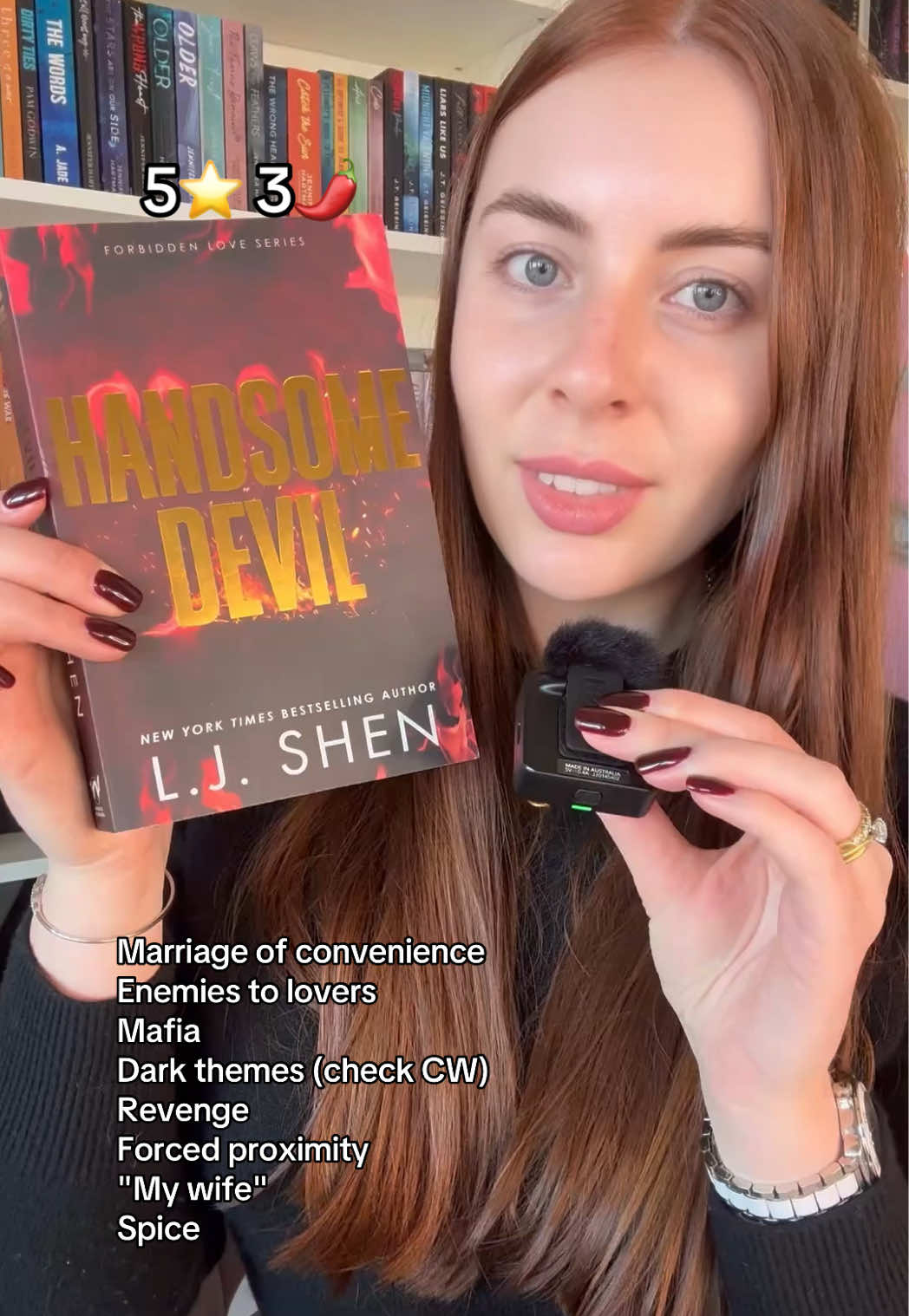 #BookTok #BookRecommendations #enemiestolovers #fyp #foryoupage 