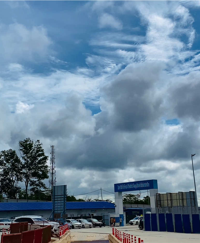 সুন্দর মানুষ নয়, সুন্দর মন খুঁজো—কারণ মানুষ অনেক আছে, কিন্তু সুন্দর মনের অভাব ⋆࿐🤔❤️‍🩹 #nature #viralvideo #fyp #viral #tiktok @TikTok @tiktok creators @TikTok Bangladesh 