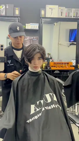 Cắt + uốn kiểu tóc Middle part & Mullet 