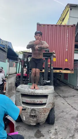Chúc ace cuối tuần vui vẻ 