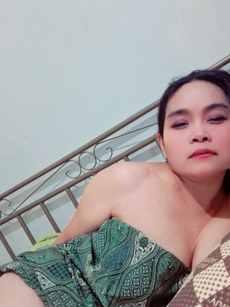 Selamat menikmati weekend  #weekend #gemoy #enjoy #happy #cumahiburan 