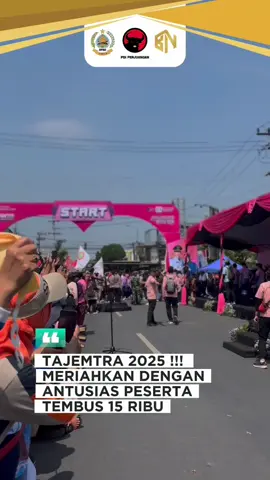 Hari ini ikut memeriahkan kegiatan tahunan TAJEM (Tanggul – Jember), sebuah tradisi gerak jalan yang penuh semangat kebersamaan dan sportivitas. Ribuan peserta tumpah ruah menyusuri jalan dari Tanggul menuju Jember Kota, membawa energi positif dan kegembiraan masyarakat. 🚶‍♂️🇮🇩🔥 #Indinaidha  #berjuanguntukrakyat  #fraksipdiperjuangan  #DPRDJember 
