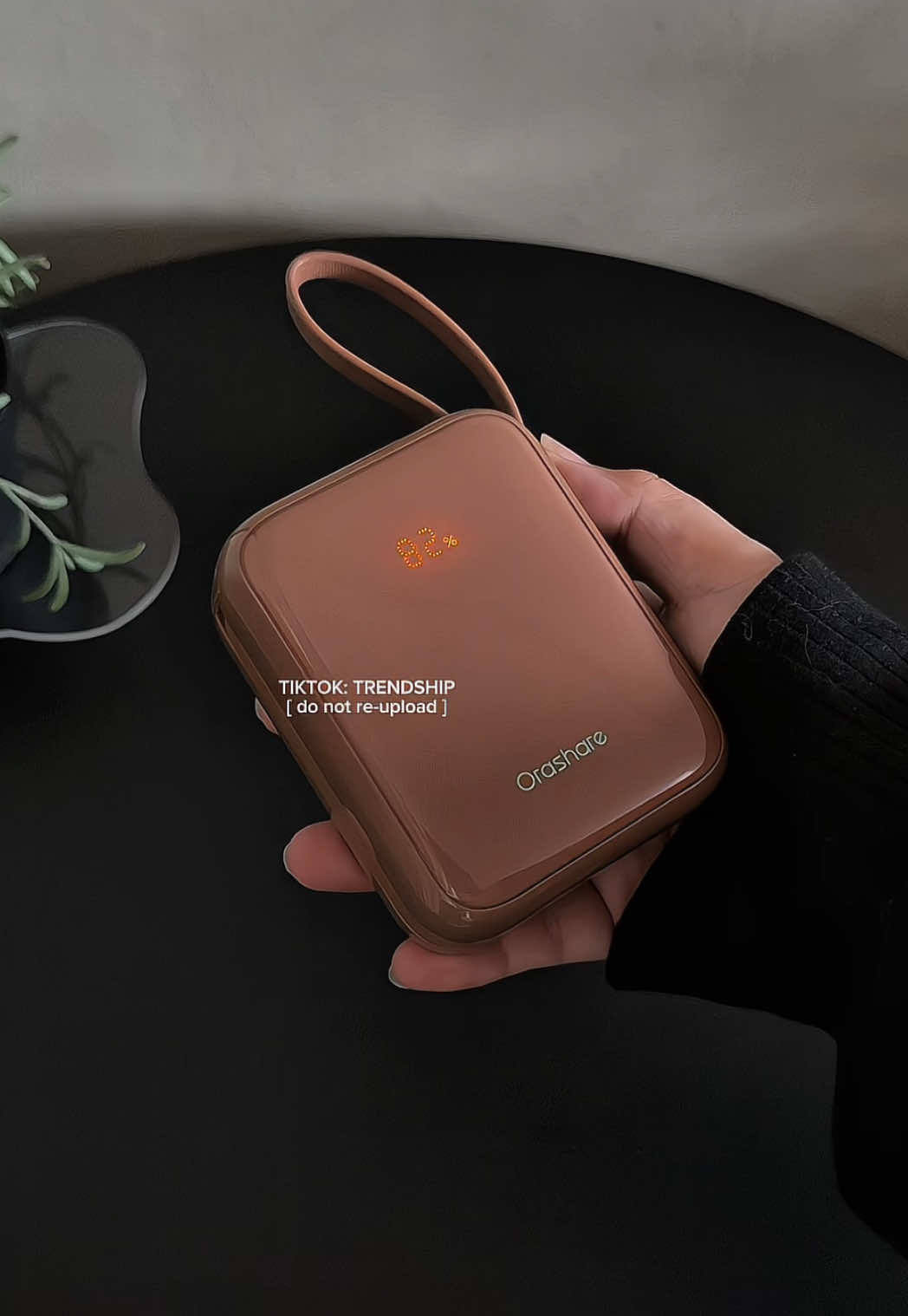 ORASHARE PCM30’s color and capacity!? 😩🤭 #orashare #orasharepowerbank #powerbank #30000mahpowerbank #giftideas 