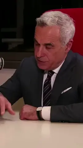 Descoperirea adevărului despre carnea curată aduce la suprafață întrebări profunde despre alimentație și realitățile sociale cu care ne confruntăm. O analiză provocatoare arată că, în spatele etichetelor atrăgătoare se ascunde o complexitate pe care mulți nu o suspectează. De ce mulți oameni simt o frică coplesitoare și o stare de neliniște legată de hrană? Această discuție dezvăluie perspective care pun în evidență o lume în care foamea și anxietatea sunt tot mai prezente, iar soluțiile pentru o alimentație sănătoasă par mai departe ca niciodată. Urmărește cum este explorată această temă crucială, care ne afectează pe toți în mod direct. 🥩🤔 #CarneCurată #Foame #Frica #Alimente #Nutriție #SecuritateAlimentară #Sănătate #AnalizaSocială #ÎngrijorăriContemporane #PovestiDeViață #ÎNGURALUPULUI #IonCristoiu #AlinLupu