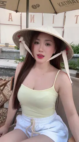 Có còn thương em đâu mà mong 