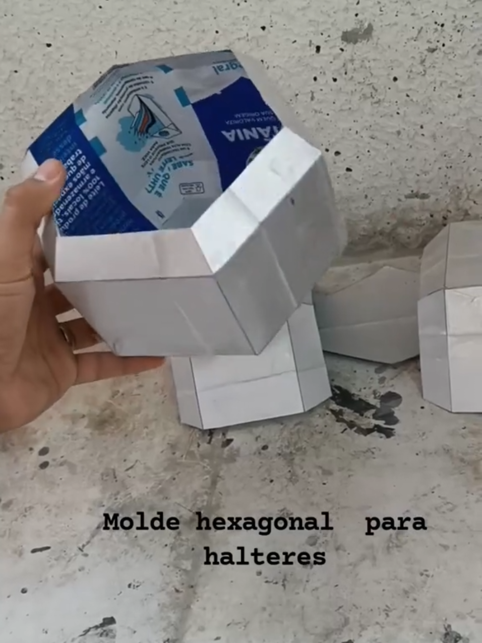 moldes para halteres hexagonal  com caixa de leite  #anilhasdeconcreto #TreinamentoFísico #Fitness 