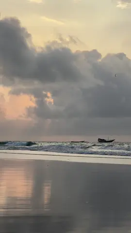 Marka aad eegto badda, ma dareentaa inaad ka weyn tahay dhibaatooyinkaaga mise aad ka yar tahay caalamka?