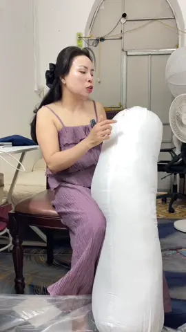 Gối ôm gòn lông vũ tặng kèm theo vỏ gối ôm chất liệu lụa tencel #goiom #hahienhoa1 #xuhuong 