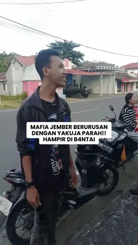 Hampir saja kita di libass ee .  @tiga_belas.91 semua gara gara rijal #sintenkae#parody#meme#jember#mafia 
