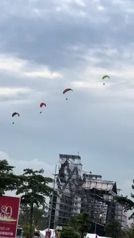 Chắt nhảy xuống nhà tròn 😂😂#pubg 