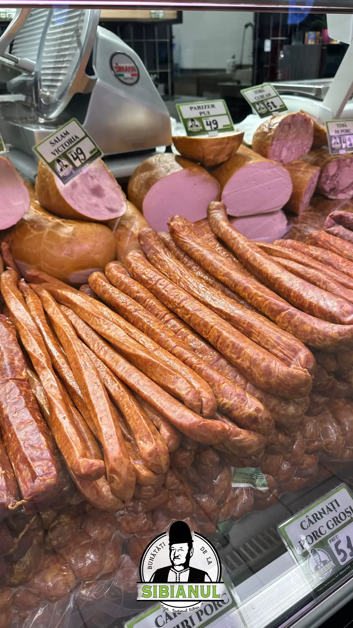 Ne găsiți în 📍Piață Obor & celelalte locații din București! ❤️ #bucuresti #lasibianul #branza #slanina #produsetraditionale 