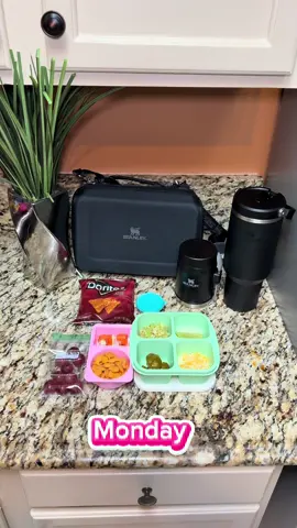 What she took for lunch this week/ versus what was ate! #lifeoflondonandmommy #adhd #lunchinspo #packinglunch 