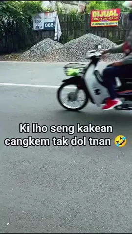 Ki Lho Sing Kakean Cangkem Tak Dol 😂😂😂 #trendingtiktok #soundtrending #fypage #agus #rio 