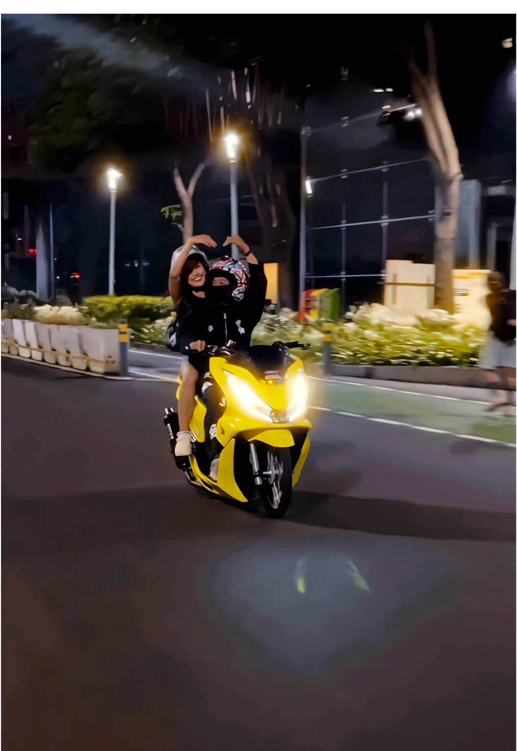 jika dulu di setiap hari ulang tahun mu, tidak pernah di rayakan, maka tahun ini izinkan aku  terlibat untuk merayakannya bersama-sama 🥰🥳 #pcx160 #pcx160ล้อ17แต่งสวย #pcx160ล้อ17แต่งสวย❤️✌️ #pcx17lifestyle #pcx160thailand 