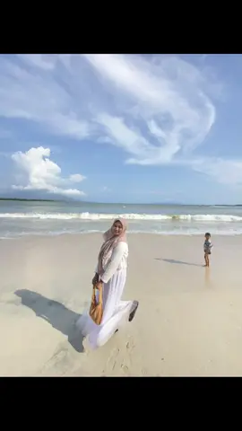 Abaikan sound☹️#fyp #4u #CapCut #pantai #hiling 