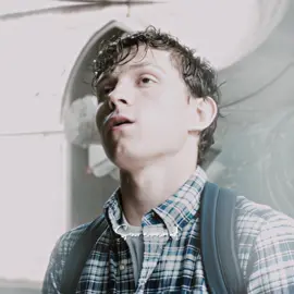 trying new styles kinda [cc: josphsfilms scp: jcqscenes +idk] #spiderman #tomhollandedit #peterparkeredit #tomholland #nowayhome // vsdt: @neli🌟 @𝒟𝒶𝓇𝒸𝑒𝓎 @noor 𝜗ৎ @Merson @tyler 