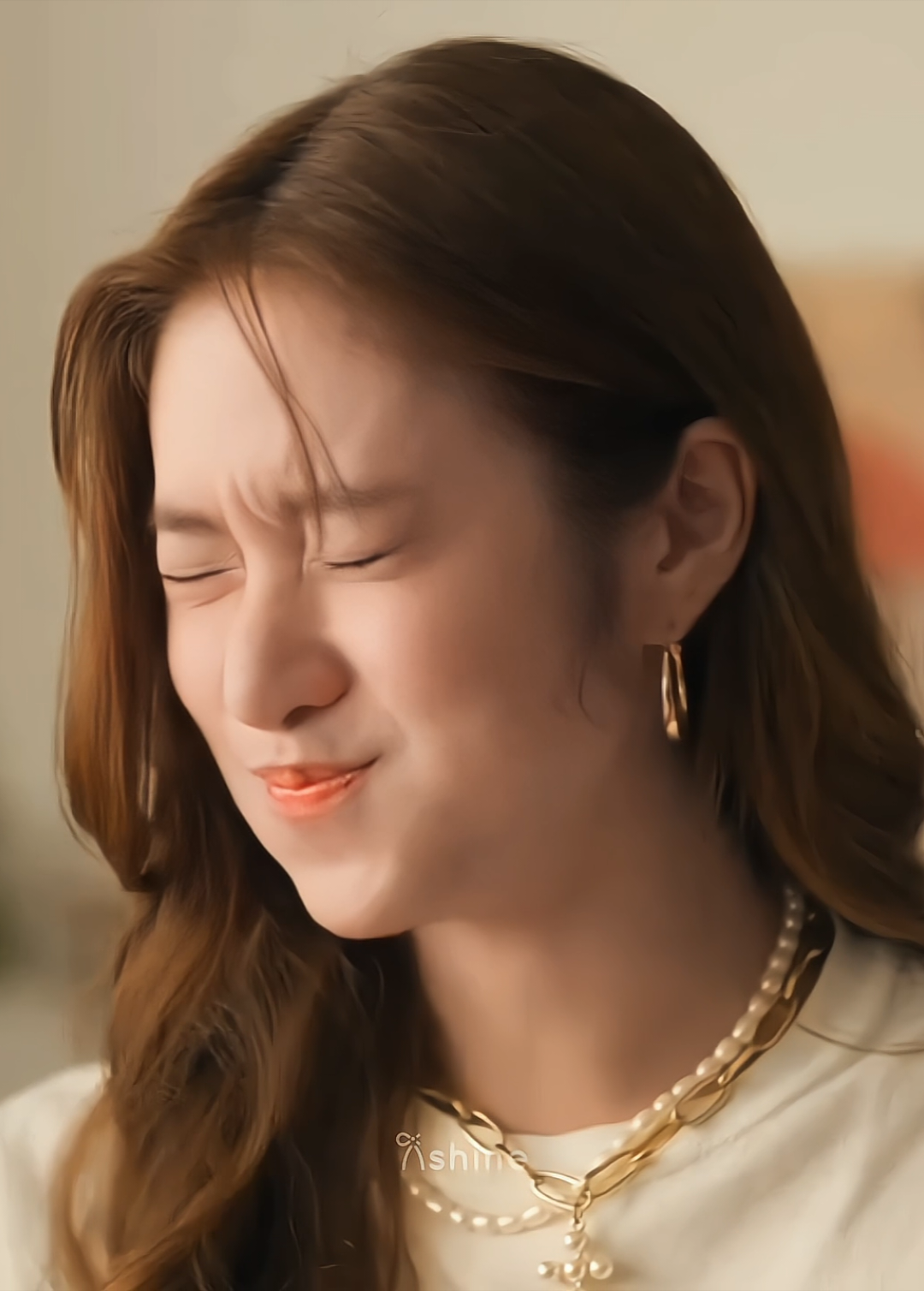 Print I saw ur smile !🫵🏻🤭 #queendom #gl #thailand 