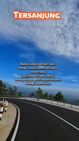 Tersanjung.🤍♥️.... kamu tidak pernah tahu berapa lama kamu bersama seseorang, jadi jangan lupa untuk mengatakan Aku mencintaimu. Selagi kamu bisa. #tembangkenangan  #fy#fypage  #tersanjung#popular 