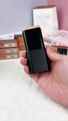 2-in-1 Foudation Stick #foundation #kakashow #makeup #foundationstick #TikTokFashion 