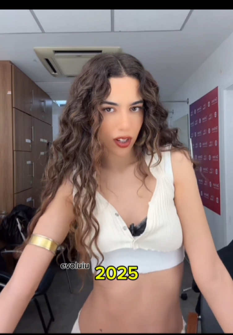 Evolução Marina Sena #marinasena #evolução #viraltiktok #fy #CapCut 