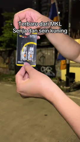 Rekomendasi sepasang lampu sein senja dari MKL terbaru mode standby kuning