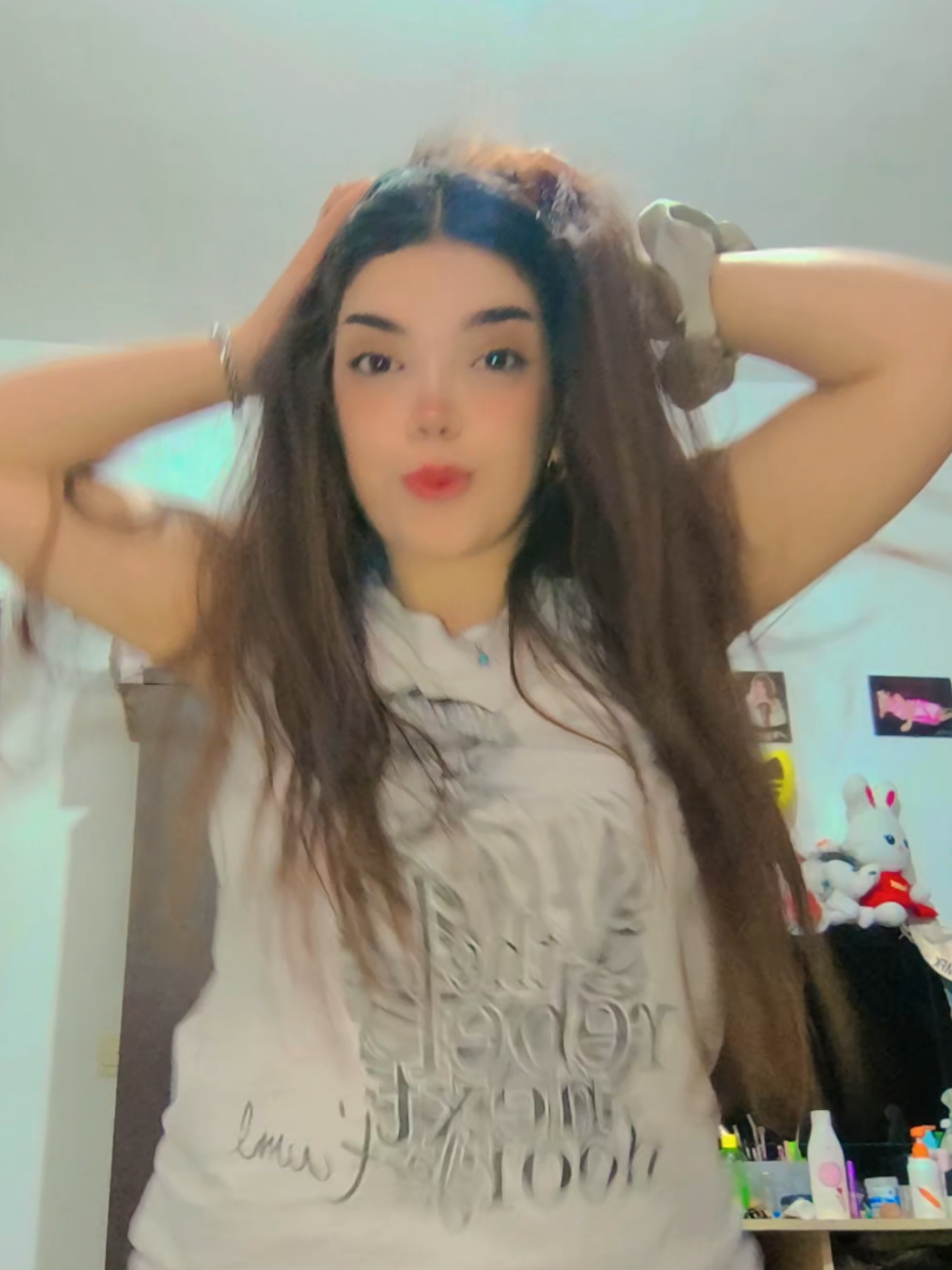 چرا نمی‌خوابی ؟  من ساعت 3 نصفه شب!😂