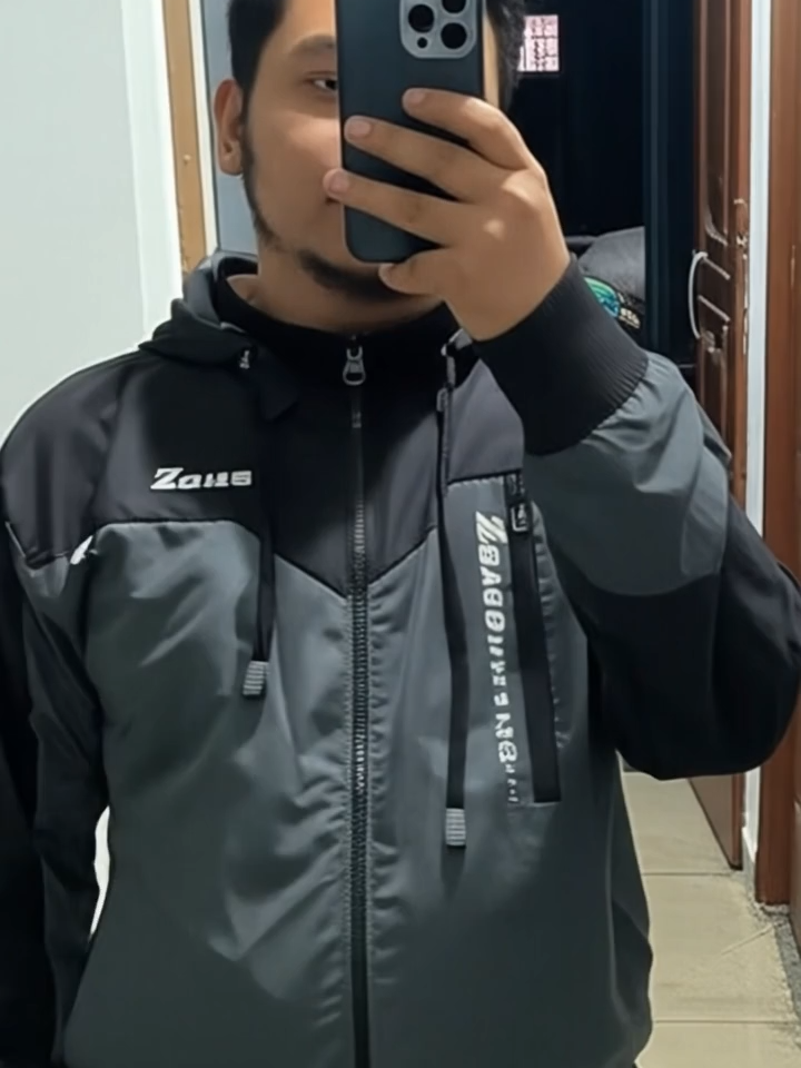 Zhago Jaket Bolak Balik Pria dan Wanita Tasalan Jn Premium 80% tahan air dan angin semua musim #jaket #jaketwaterproof #jacket #jaketpria #jaketmotor #outfit #OOTD #fashion #fypdong #fyppppppppppppppppppppppp #viralvideo #tiktokshop #gajiansale #promoguncang99 #fyppage #viral #tiktok #fypシ゚