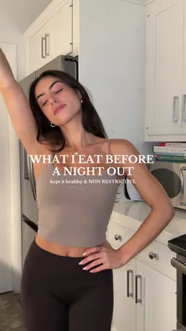 Instead of the usual “what I eat in a day,” I’m showing you how I eat on days I know I’m going out to dinner.  It’s all about adjusting my calories, prioritizing protein, and saving room for those carbs at night. Balance > restriction.  #balancedlifestyle #wieiad #whatiatetoday #foodinspo #foodrelationship 