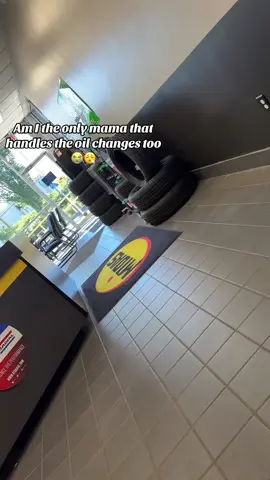 I just wanna be a girl 😂😭