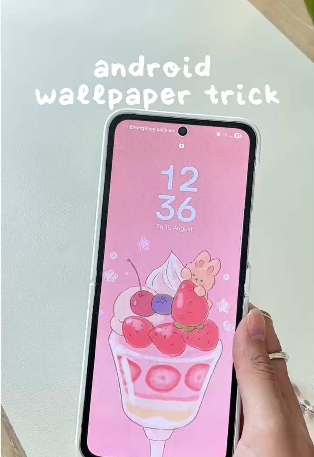 how to install a lenticular wallpaper effect on your phone! 🤳✨ (｡･ω･｡) *only for android users for now! 🏷️ #wallpaper #samsungflip #tutorial #android #phonetrick       