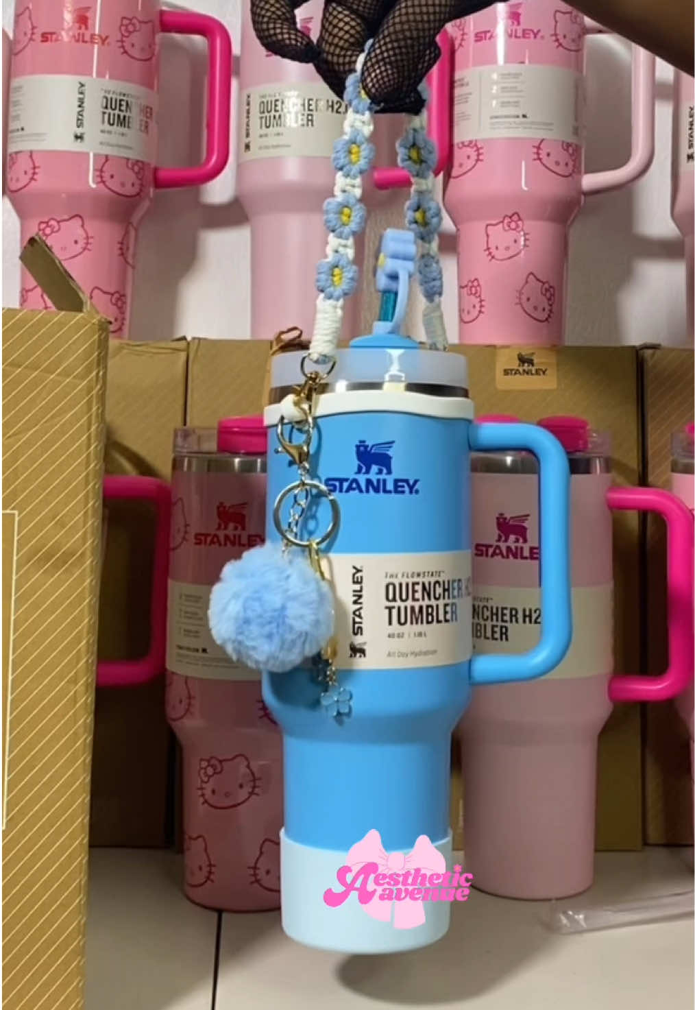 everything is available as seen🎀 stanley accessories: 17,000 NGN 🇳🇬 original blue stanley cup: 30,000 NGN🇳🇬 #StanleyCup #40oztumbler #tumbler #stanley #stanleyaccessories 