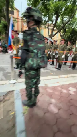 Với kinh nghiệm từ Nam ra bắc , ngày mai ai muốn hoà mình vào không khí hào hùng của dân tộc . Thì phải  đi thật sớm nha 🥰