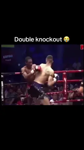 The ref waited his entire life for that moment 😭 (h/t notjustboxing/IG) #boxer #knockout #ko #boxing 