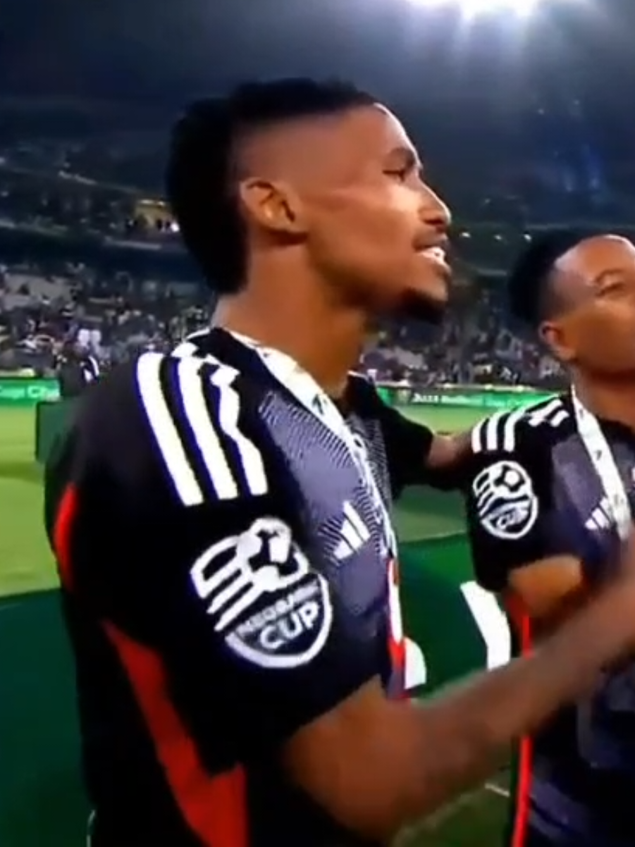 Re dula re ba roba dipelo #OrlandoPirates  #MTN8 #fyp  Sebelebele  Chaine 