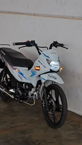 110i 🥶 . . . . . . . #pop110 #motos #compartilha 