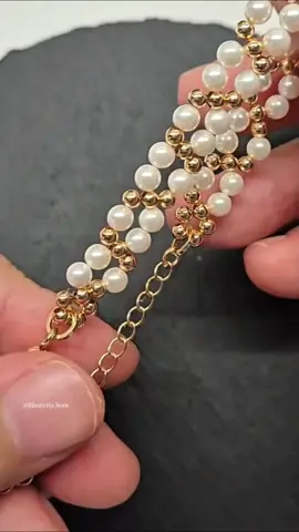 #pulseras #joyeriaartesanal #bisuteria #hechoamano #emprendimiento 