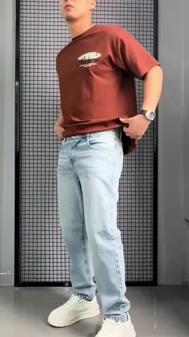 Hora de dejar los skinny 📢 llegaron los mom Jean 🔥👖 📍Encuéntranos en prolongación Gamarra 820, Galería Azul, tiendas 367-368 (piso 3) y tda 814 (piso 8) ✅Por mayor y menor 📲wsp: 983691263 #momjeans #jeanshombre #ropapormayor #peru🇵🇪 #fyp 