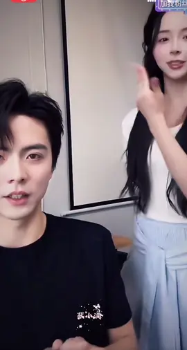 live ngày 23/8/25 Triêu Mộ Nhan dạy WN nhảy 🤣🤣#vuongnam王楠 #wangnan #xuhuongtiktok #xuhuong #trieumonhan 