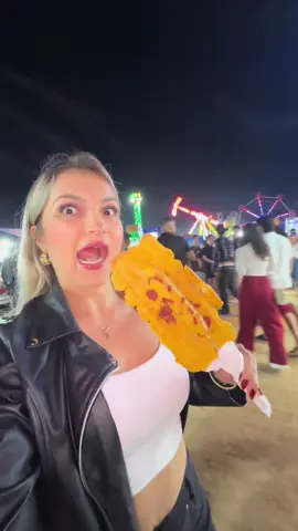 Tudo o que eu comi em 1 dia mesmo estando SEM FOME, só porque to no Brasil 😁🥹