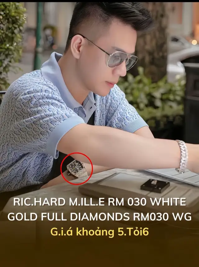 Nguyễn Quang Trường (hay Quang Trường Diamond) sinh năm 1993 có gia thế khủng và các mối quan hệ khét tiếng tại Hà Nội… #quangtruongdiamond #quangtruongjewelry #thaihoa88 #namvuauthentic 