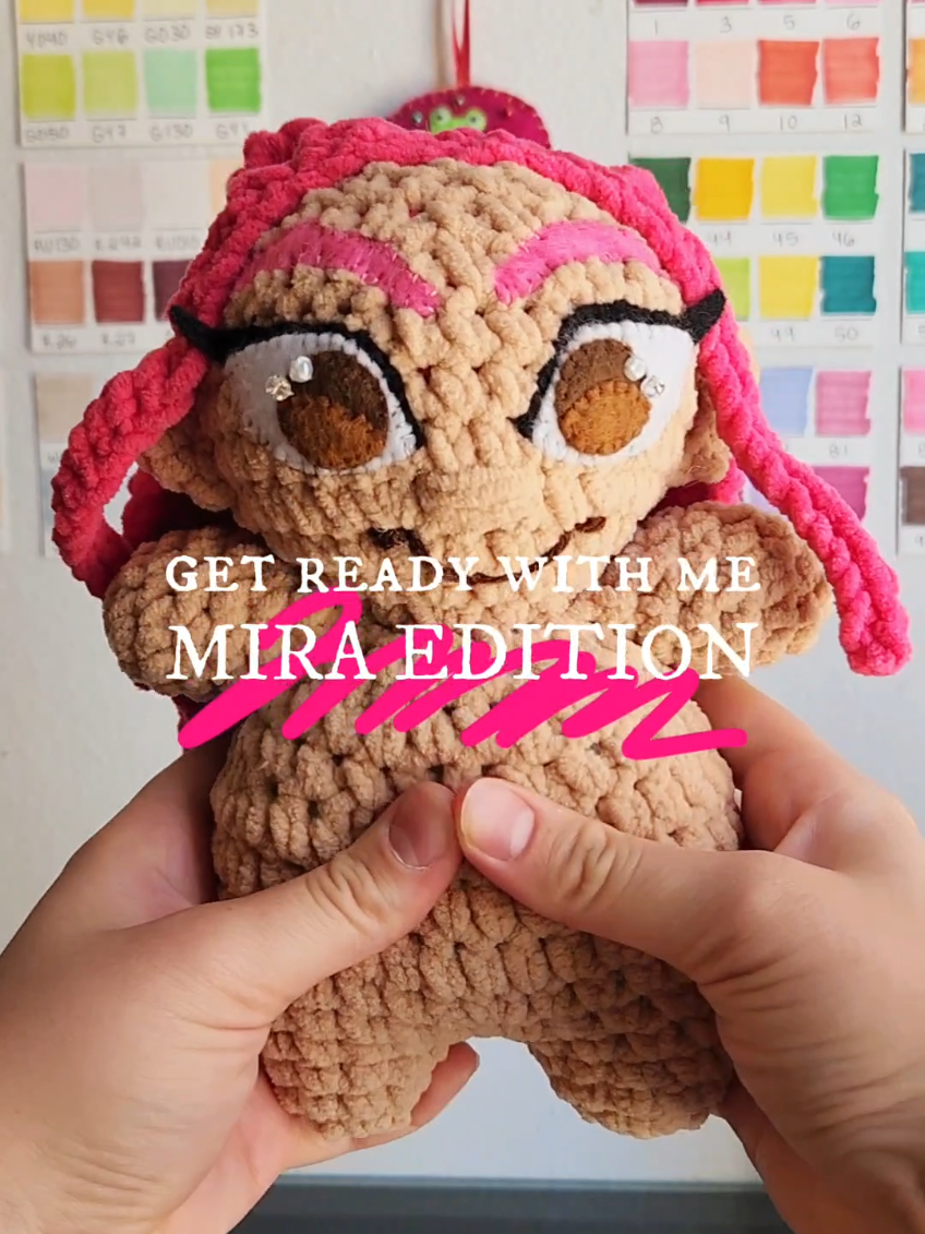 Tell her she's slaying or it WILL be a problem 🔪🎀✨️ #crochet  #crochetplush  #mira #kpopdemonhunters #fypシ 