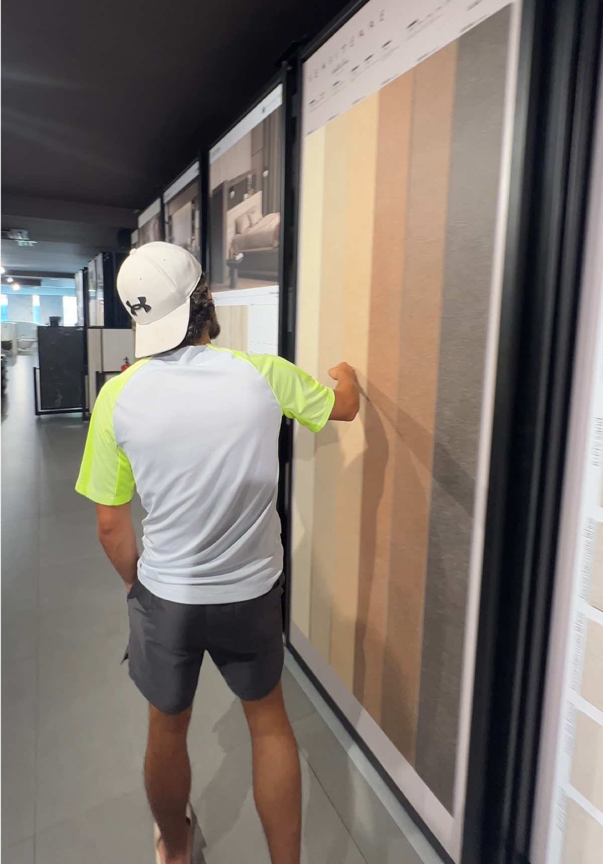 Faire le tour des fournisseurs au Portugal même si c’est les vacances 🇵🇹 #construction #travaux #pourtoi #fyp #chantier 