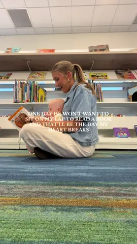 reading to him is one of my favorite parts of being a mommy #readtoyourkids #readingtobaby 