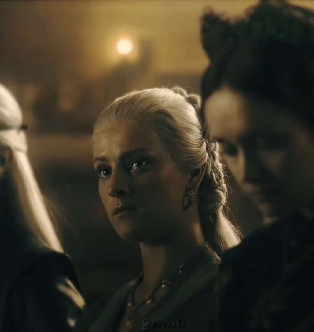 helaena the character you areeee scenes/cc lucify #helaenatargaryen #helaenatargaryenedit #foryoupage #houseofthedragonedit #foryou 