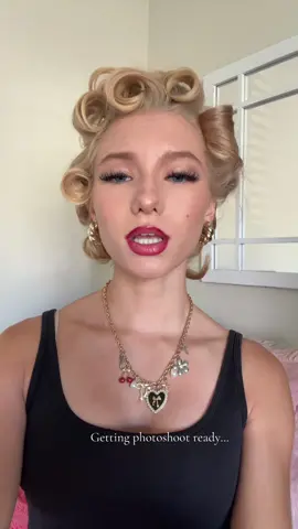 I love Marilyn #marilynmonroe #vintage #vintagevibes #makeup #beauty 