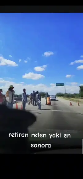 RETIRAN RETEN YAKI EN EL ESTADO DE SONORA LUEGO DE QUE ESTUBO MAS DE 10 AÑOS PUESTO ESTO ARA QUE EL TRAFICO DISMINULLA YA QUE ALA HORA DE PEDIR DINERO LE KITABAN MUCHO TIEMPO A LOS QUE CIRCULABAN POR DICHA CARRETERA #chulavista #kenewick #sonora #losangeles #mexico 
